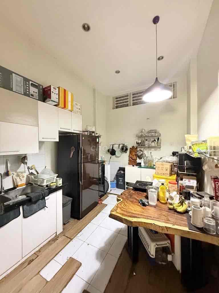 Bán nhà trung tâm giáp Q1 56m2 3 tầng chỉ 6.8 tỷ sẵn nội thất - Ảnh 2