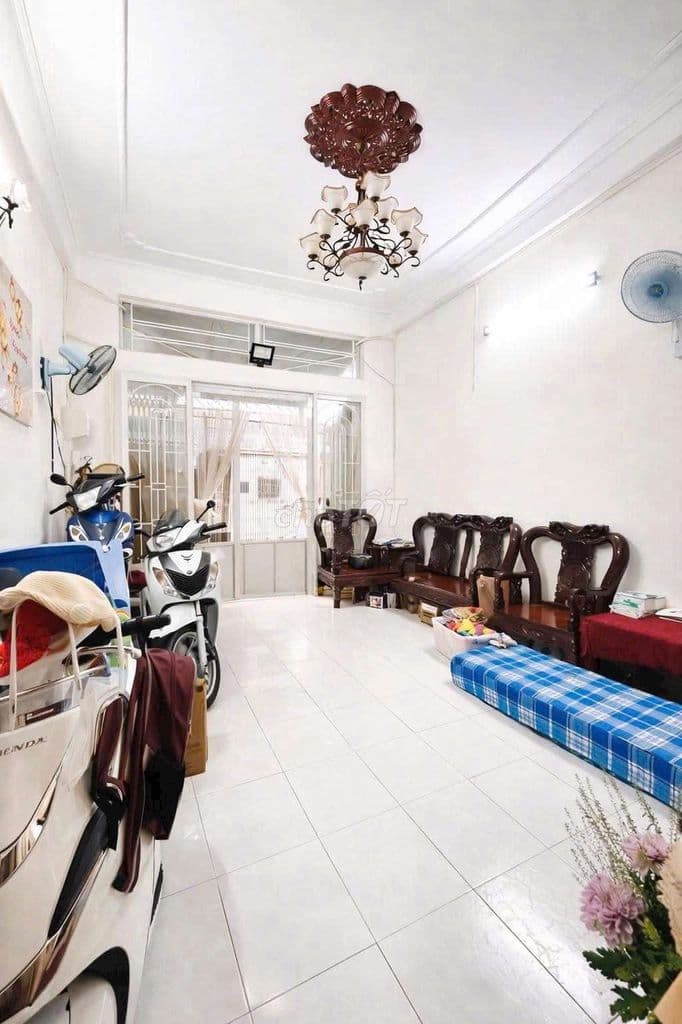 Nhà Trệt Lầu Hẻm 4m Thông Bùi Văn Ba - Ảnh 2