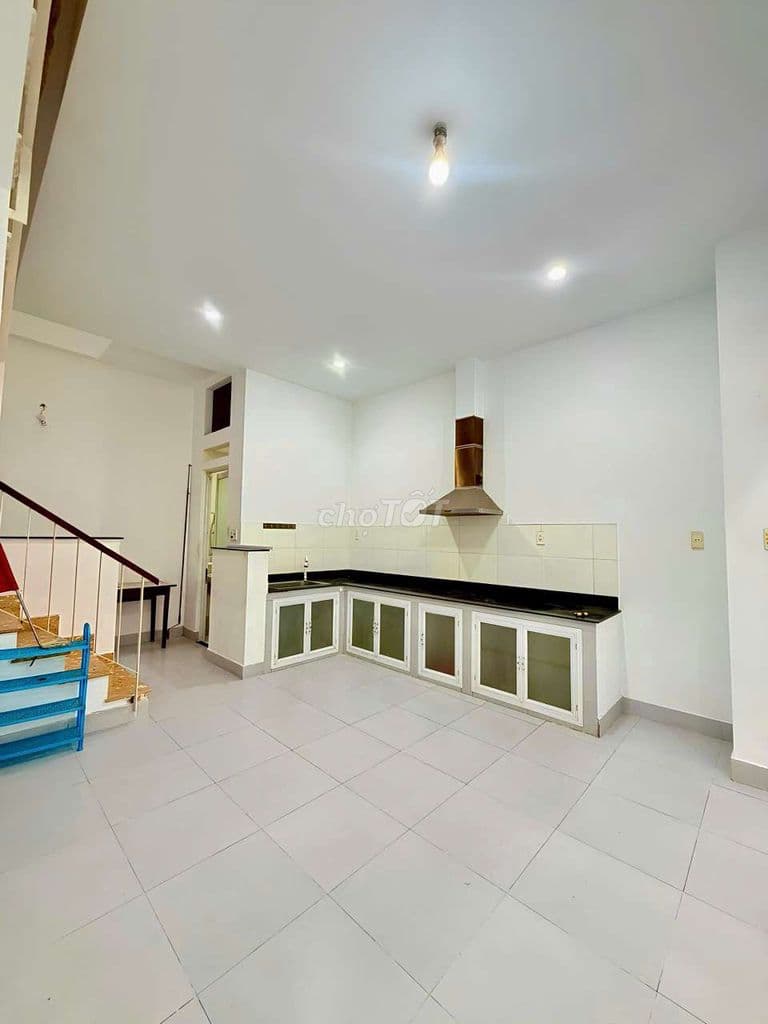 Nhà 3 Tầng 55m2. Đường xe hơi 6m, sát Mặt Tiền Tân Hòa Đông - Ảnh 2