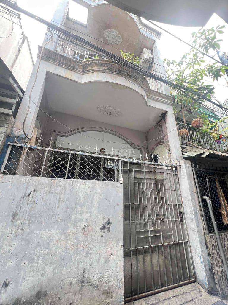 nhà cần bán