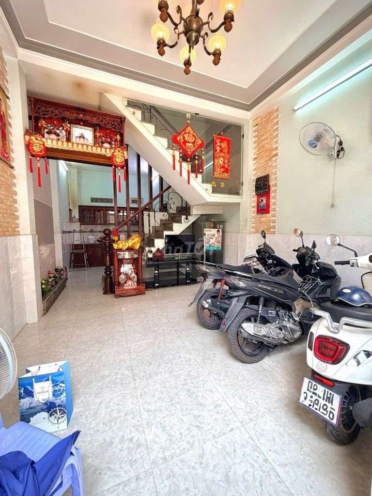 Nhà Đẹp 4 Tầng - Gần Ngã Tư 4 Xã Sát Tân Phú Q6 đường số 40m2 4x10 - Ảnh 2