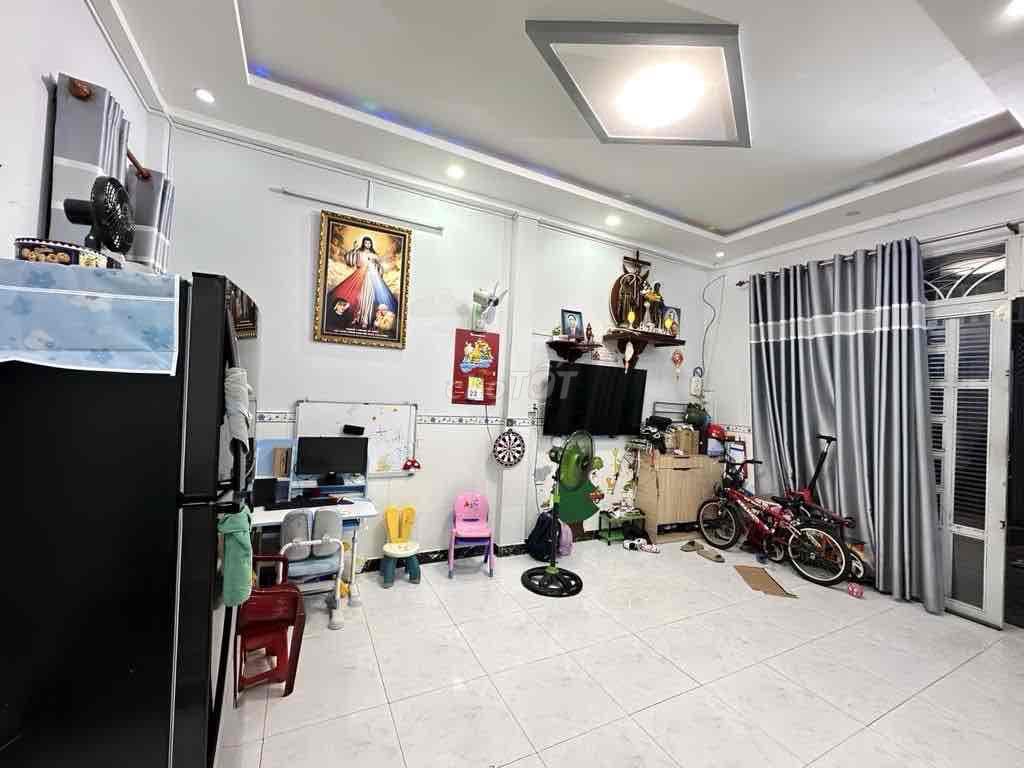 Bán Gấp Nhà HXH gần Tân Sơn Nhì 50m2 5x10 chỉ 4 tỷ 6