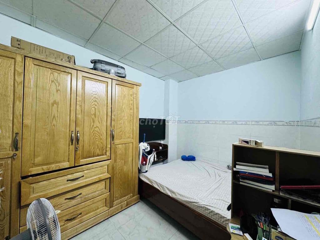 Nhà 63m2 Sát Đỗ Xuân Hợp Sổ Riêng Không QH