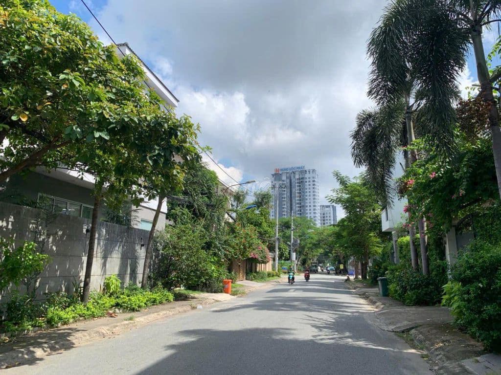 Đất sổ đỏ Làng Đại Học Khu AC , Phước Kiển, DT: 10x25 . Giá :70tr/m2