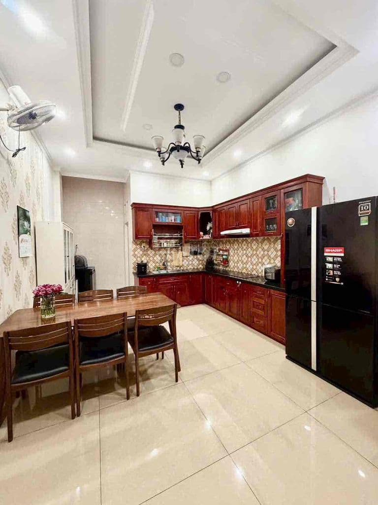 BÁN NHÀ MẶT TIỀN ĐG KINH DOANH SAU LƯNG GIGAMALL - Ảnh 2