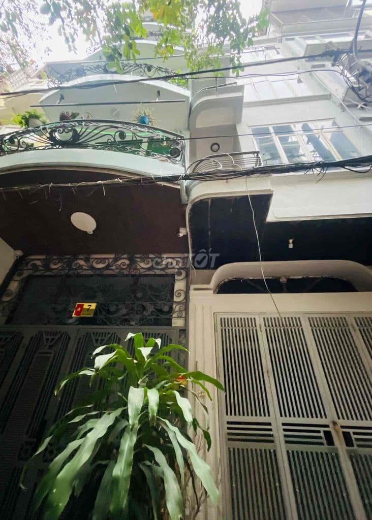 Phân lô phố Nguyên Hồng -42m2 có vỉa hè , ngõ rộng 4m - Ảnh 2