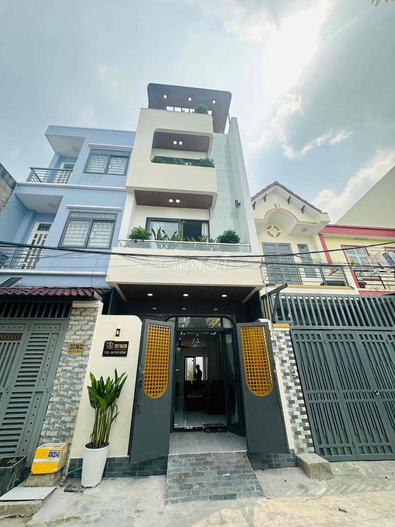 NHÀ TL19 – HẺM XE HƠI TRÁNH - SÁT NGÃ TƯ GA