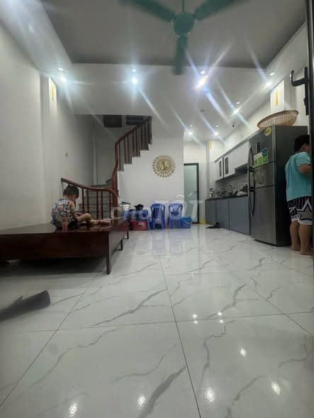 bán nhà 36m2 Chúc Sơn nhỉnh 3 tỷ có thương lượng - Ảnh 2