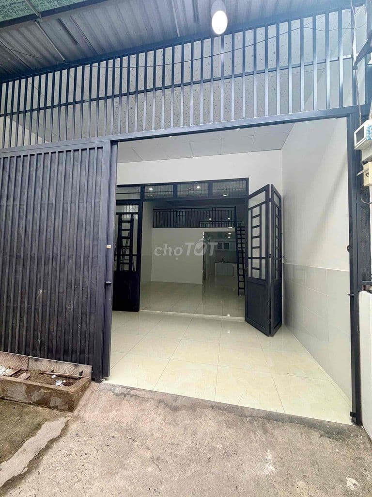 Hàng hiếm dưới 2 Tỷ, P.Trung Mỹ Tây cũ