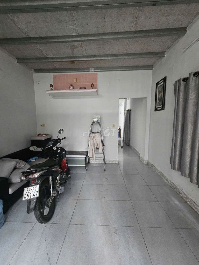 Bán nhà Nguyễn Minh Châu, liền kề quận 11, dt đất 61m² giá chỉ 3.85ty