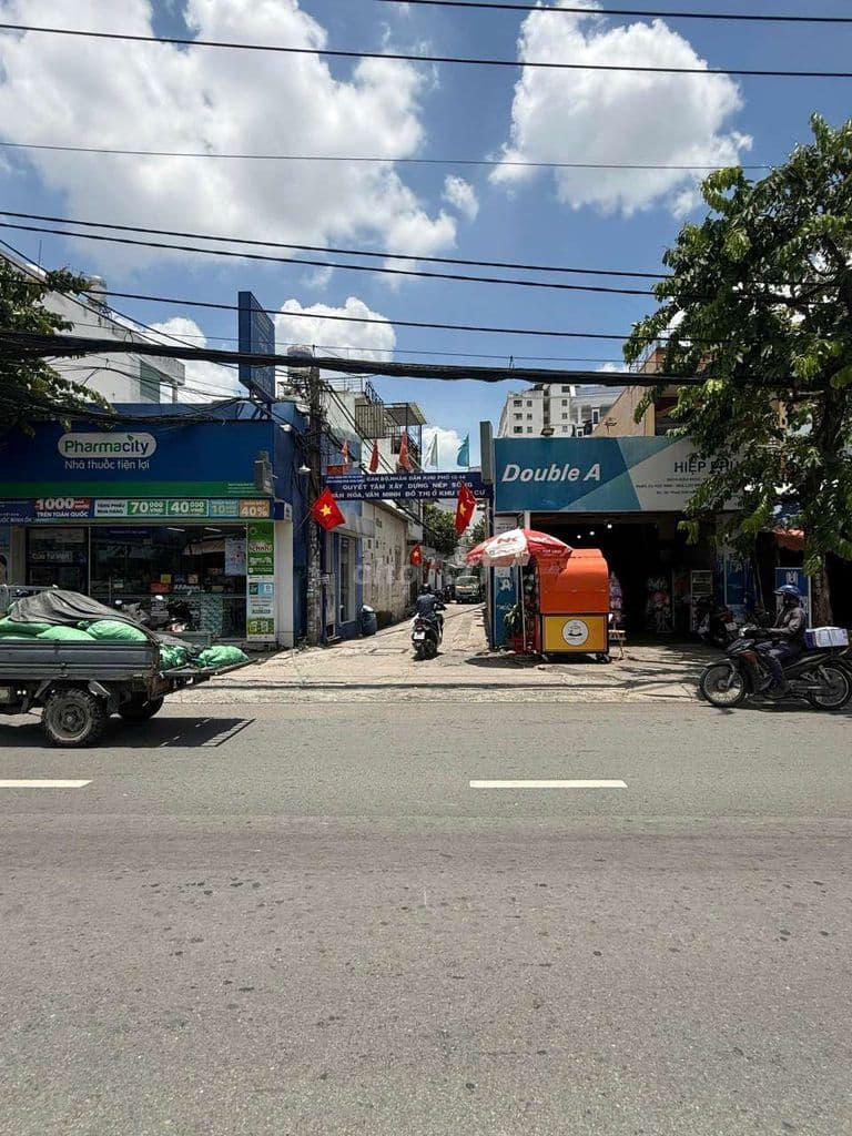 Bán nhà mới 1 trệt 1 lầu đường phan văn hớn. quận 12