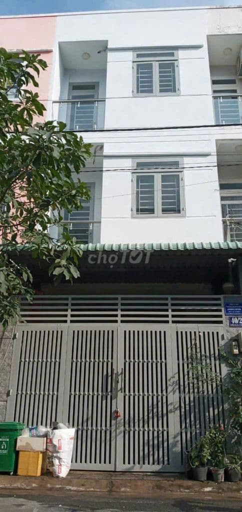 BÁN NHÀ 3 LẦU GẦN TRƯỜNG TIỂU HỌC VÀ MẪU GIÁO ĐẸP - Ảnh 2