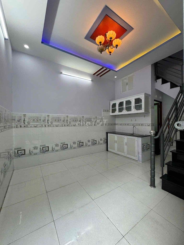 BÁN NHÀ SHR NGAY BIA TIGER Q12 - GIÁP GÒ VẤP - NHÀ ĐẸP Ở NGAY - Ảnh 2