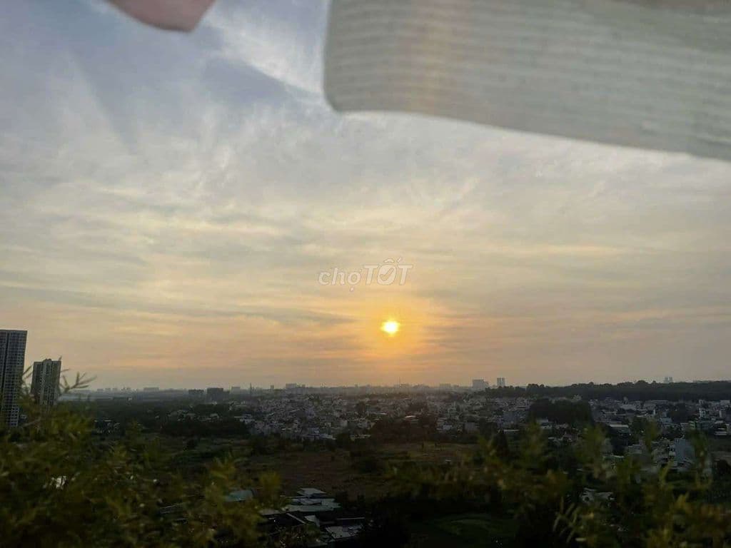 BÁN GẤP CĂN HỘ VIN Q9