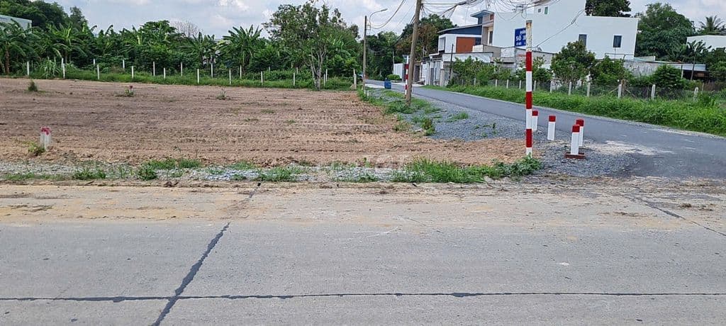 Lô Góc 2 Mặt Tiền 167m² Tân An Hội giá chỉ 790 Triệu,Sổ Hồng Riêng