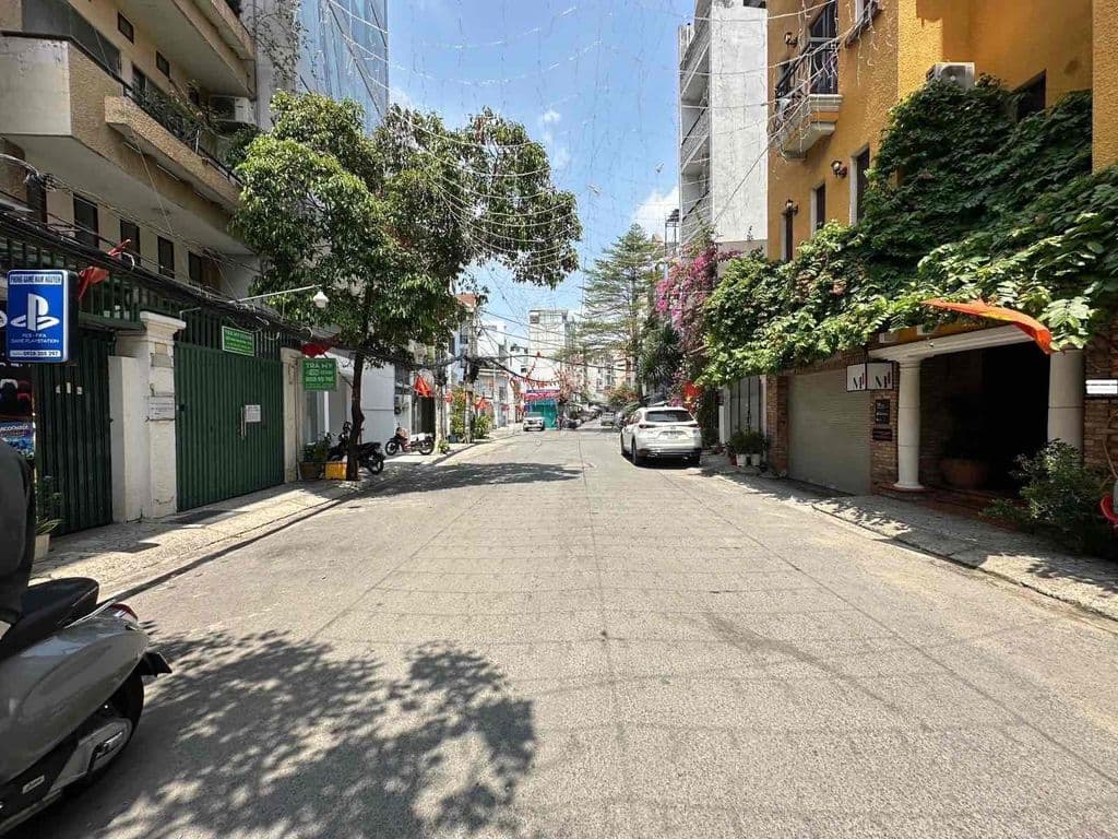 Quận 3 - Căn hộ dịch vụ 5 tầng, 14 phòng - gần 100m2 - ngang lớn 12m - - Ảnh 2