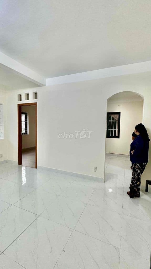 Chung cư hẻm 750/1Bis Nguyễn Kiệm Phú Nhuận, lầu 1,40m2, 2PN, 1 toilet