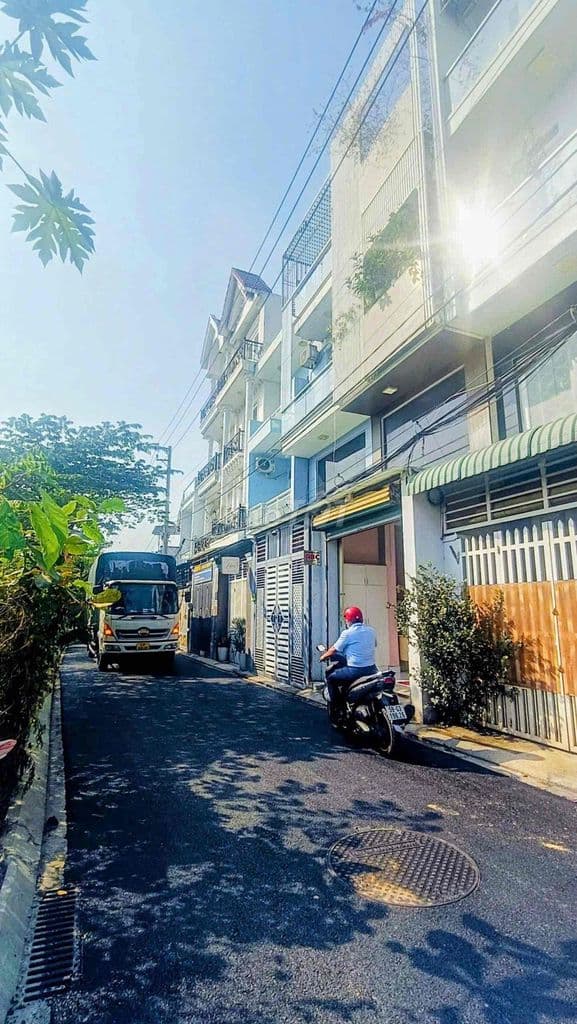 Nhà Hai Mặt Tiền Hẻm Xe Tải, QL1A, Tân Thới Hiệp,51M2, 4Tầng. 4.890tỷ