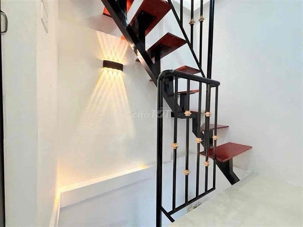 🏠 CHỈ 2 TỶ CÓ NHÀ 4 TẦNG -3 NGỦ TRUNG TÂM ĐỐNG ĐA - HỘ KHẨU XỊN - Ảnh 3