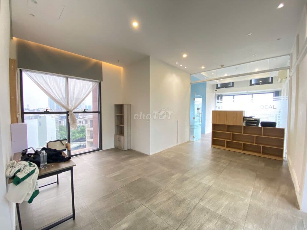 Bán nhanh officetel 49m2 có sổ The Sun Avenue, Q2