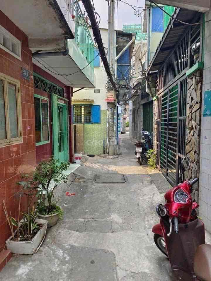 BÌNH THẠNH 38m2 -3 pn -1 trệt 1 lầu ngay Khu VIP phan xích long giảm