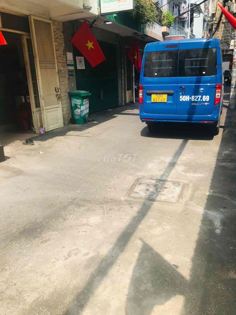 Nhà Hẽm Xe Hơi 8m Đậu Trong Nhà Vuông Vắn Gồm 2Lầu Sân Thượng - Ảnh 2