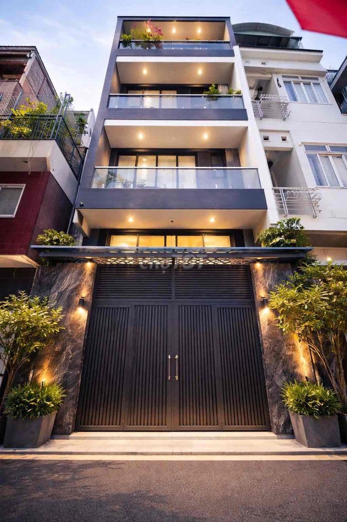 BÁN NHÀ HXH TRẦN PHÚ MT 5M, DT 4,8X12M, 5 TẦNG 5PN FULL MỚI CHỈ 9,8TỶ