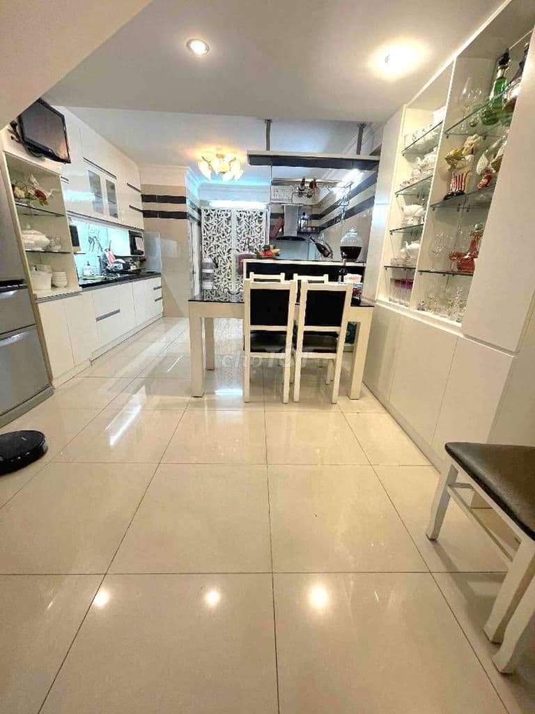 NHÀ 5 TẦNG MẶT TIỀN -TRUNG TÂM QUẬN 6 - VỊ TRÍ TUYỆT ĐẸP - KINH DOANH - Ảnh 2