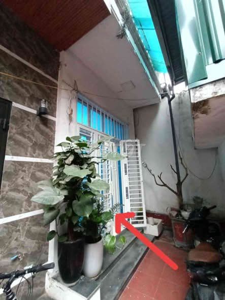 bán nhà gần hồ đền lừ 40m chỉ hơn 6 tỷ