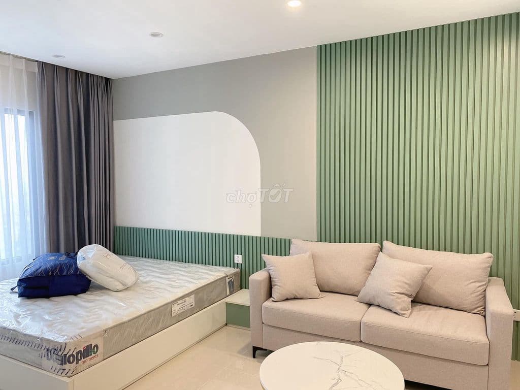 Bán nhanh căn hộ studio tặng full nội thất giá 2,2 tỷ