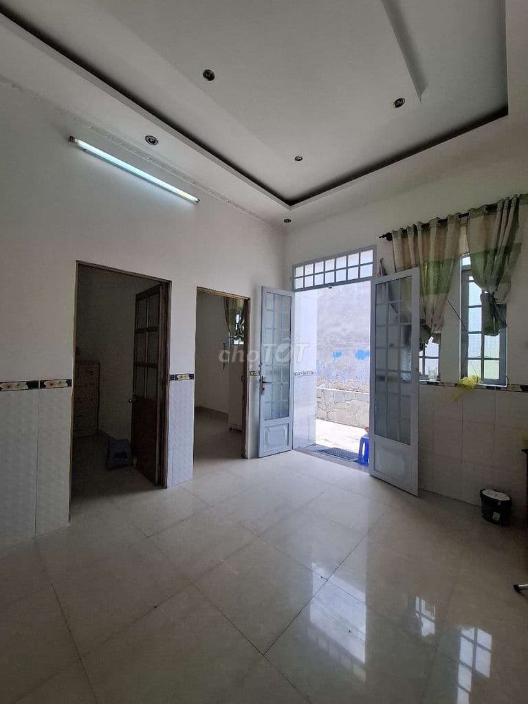 CC bán nhà hẻm gần chợ Thủ Đức