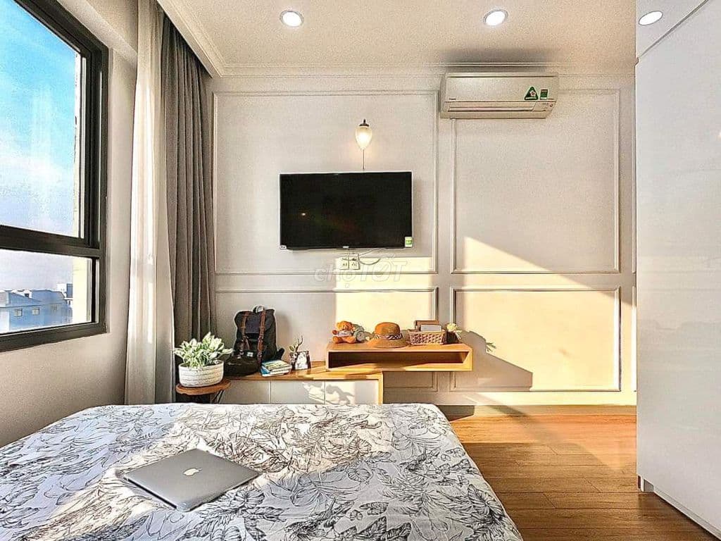 Cần bán căn hộ Chung Cư Rivera Park Q 10 DT 74m2, 2PN, 2WC Giá 5,6 tỷ