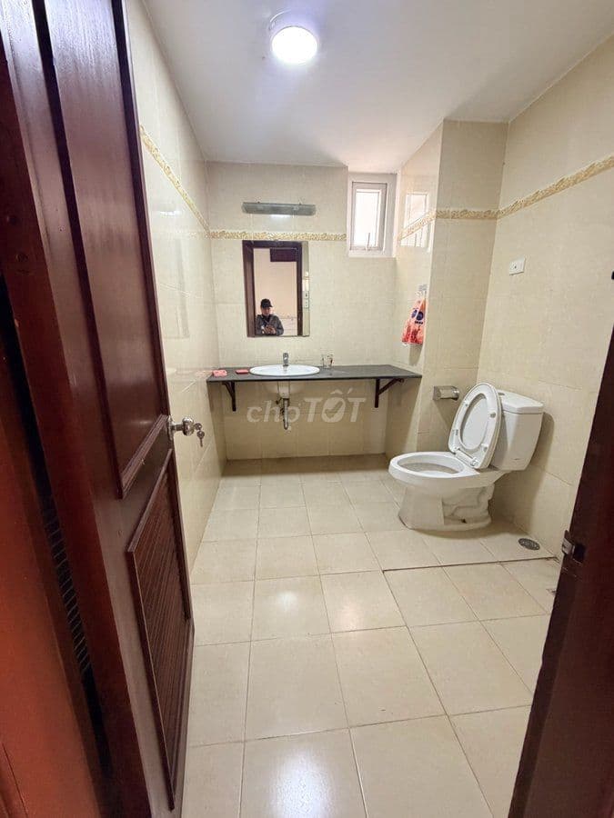 Bán căn hộ 162.5m² 4 phòng ngủ khu Lạc Long Quân, Tây Hồ