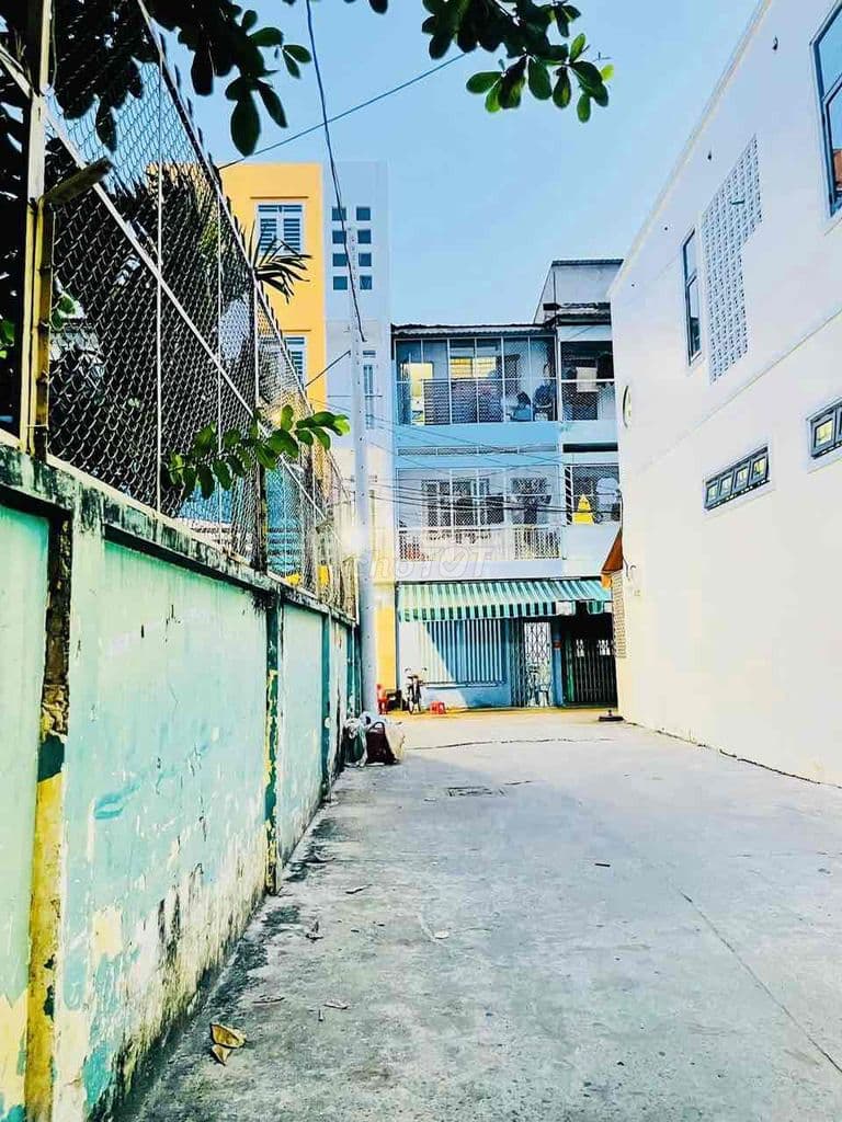 HÀNG KÍN SÁT MT XC - K.DOANH NHỎ PHƯỜNG XÓM CHIẾU - KHU XÓM ĐẠO 🚘🚘🚘🚘H - Ảnh 2