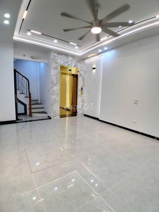 GĐ bán nhà chợ Khâm Thiên, 38m 6T thang máy, nhà đẳng cấp, 100m ra hồ - Ảnh 2