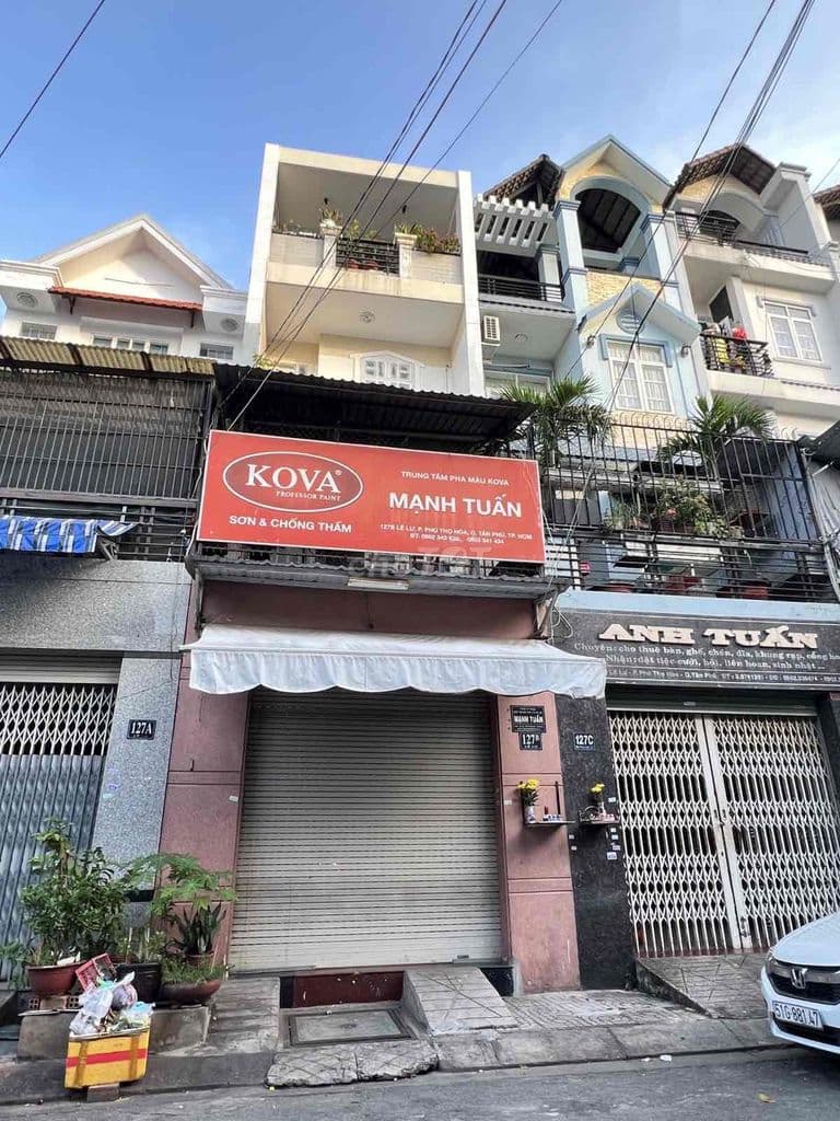 Mặt tiền kinh doanh đường họ Lê, quận Tân Phú.