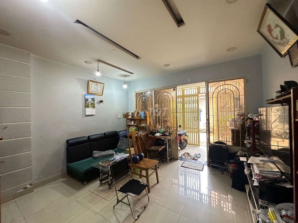 HXH ĐHT17 khu hiếm nhà bán, 60 m2, 2 tầng, nhỉnh 4 đồng - Ảnh 2
