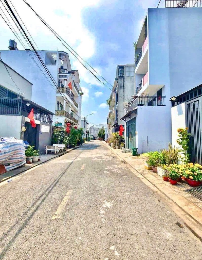 GẤP HẠ 200TR BÁN NHANH LÔ ĐẤT CÓ VỈA HÈ 970 60M2 KHU TOÀN NHÀ MỚI XÂY - Ảnh 3