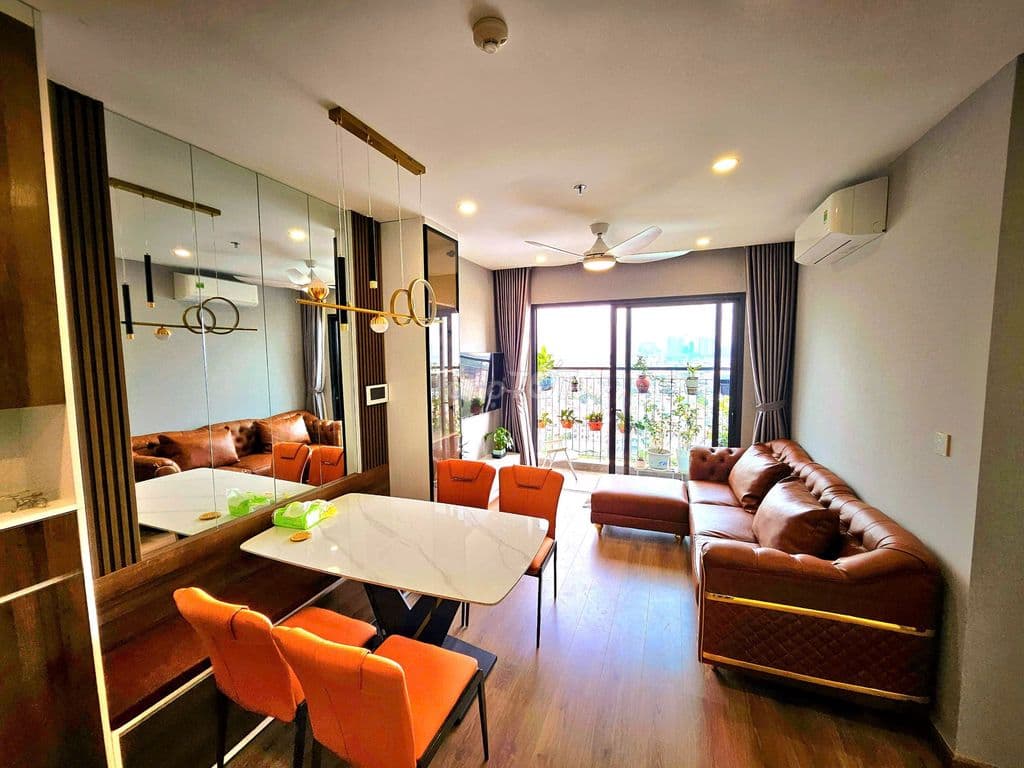 Bán căn hộ 2PN-55m-4 tỷ -full đồ- Vinhomes Smart City