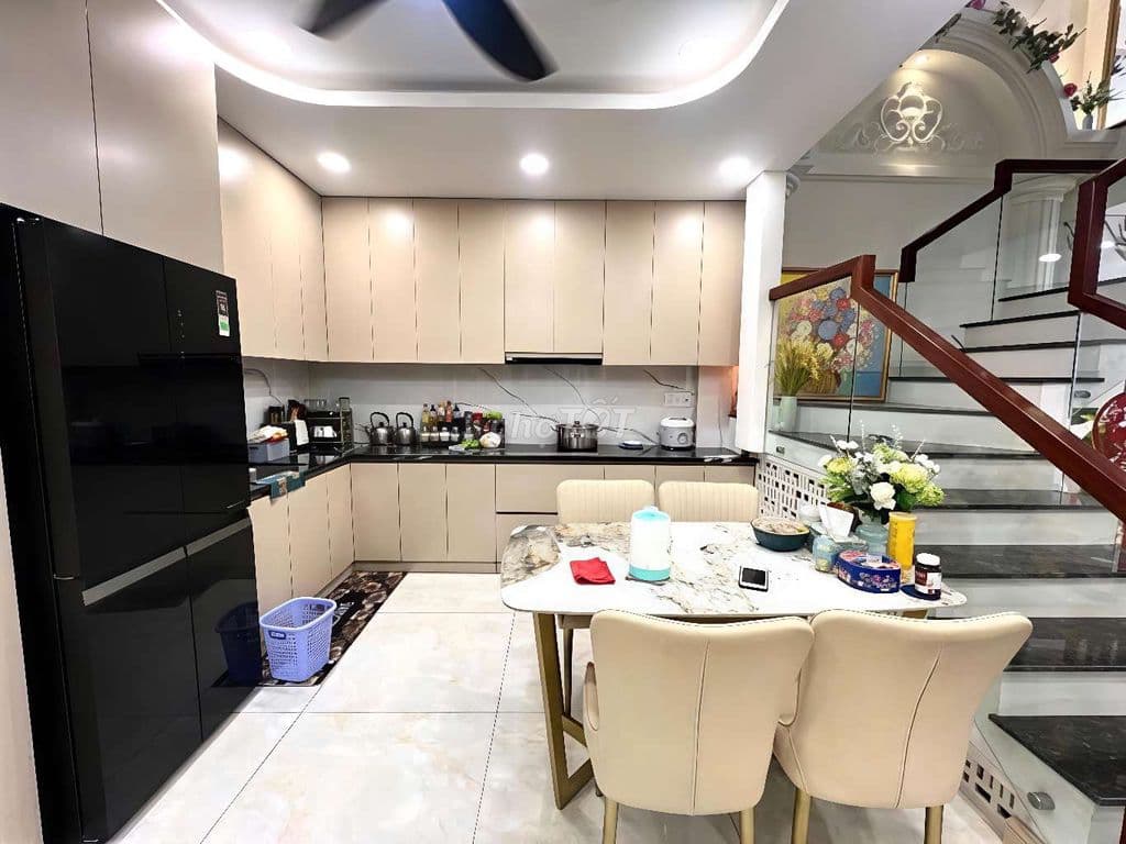 Chỉ 10Txx Bán nhà mới Gò Vấp HXH 5 tầng ô tô ngủ nhà gần Emart Gò Vấp - Ảnh 2