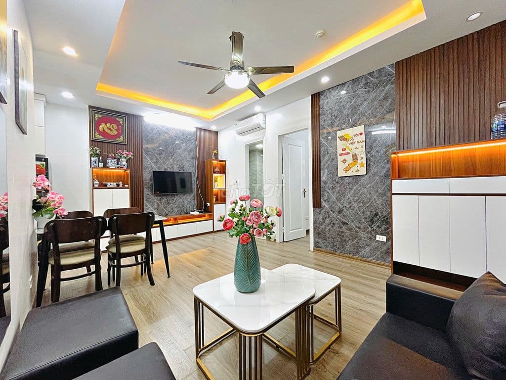Bán căn hộ CT12 Kim Văn Kim Lũ 74m2 3PN 2VS giá 4.9 tỷ sổ đỏ chính chủ