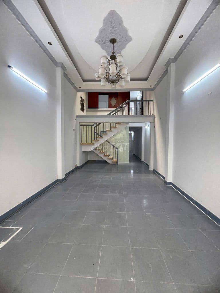 Bán nhà HXH Âu Cơ - DTCN 72m2 - Nhà trống suốt - Ảnh 2