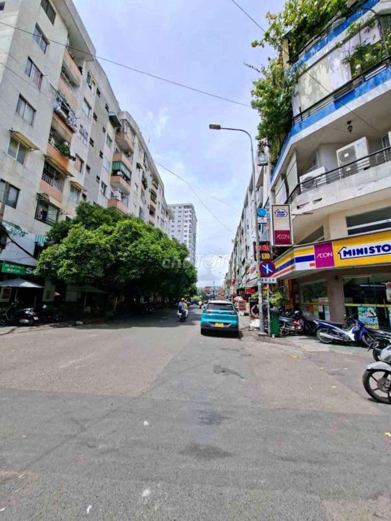 Chỉ 8.7tỷ 106m2 6x18 Coopmart Phan xích long 80tr/m2
