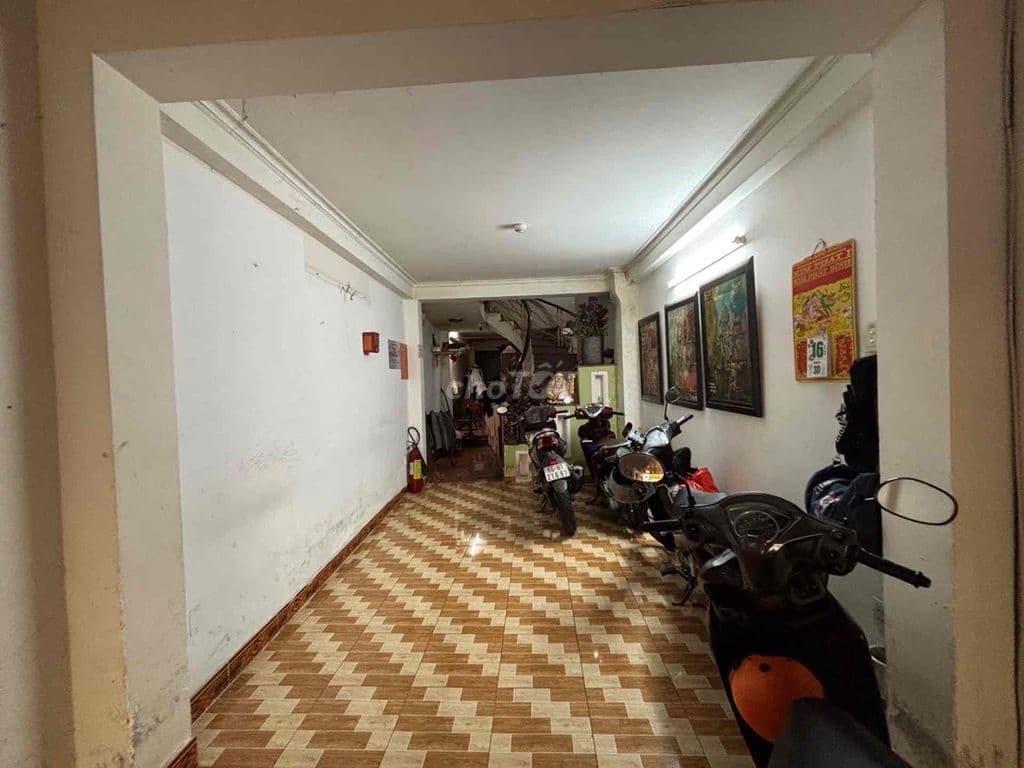 Siêu phẩm HXH - Hơn 60m2 - 5PN - Dòng tiền 240tr/ năm