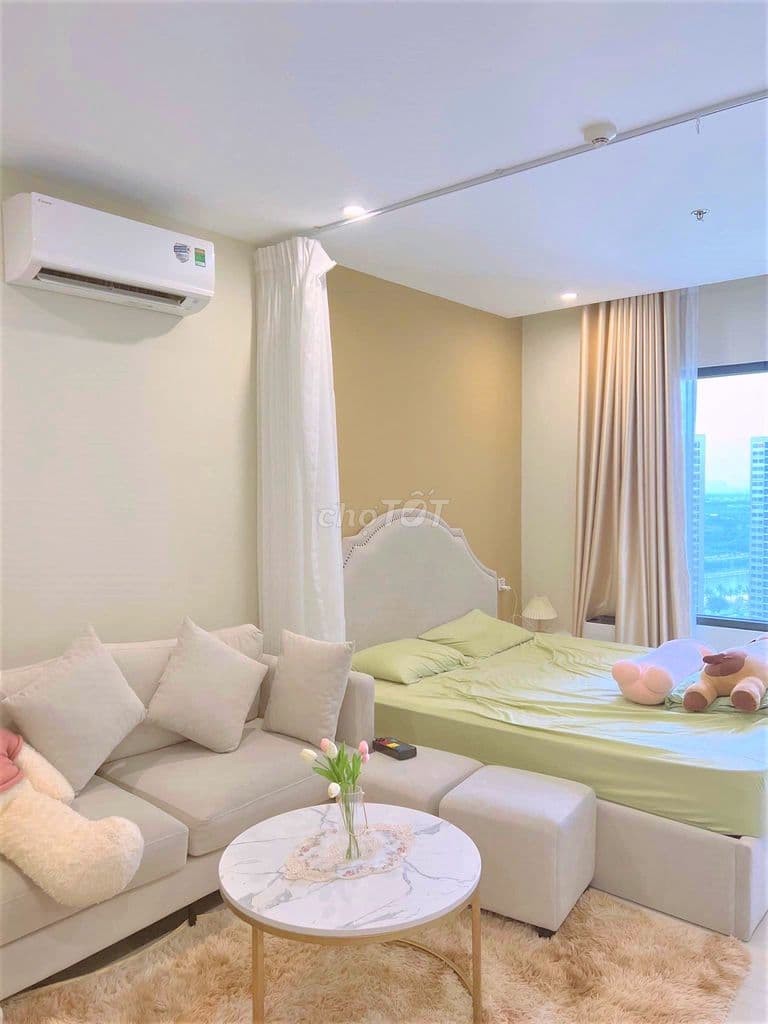 Bán căn Studio FULL NỘI THẤT, tầng trung, view thoáng chỉ 1,96 tỷ