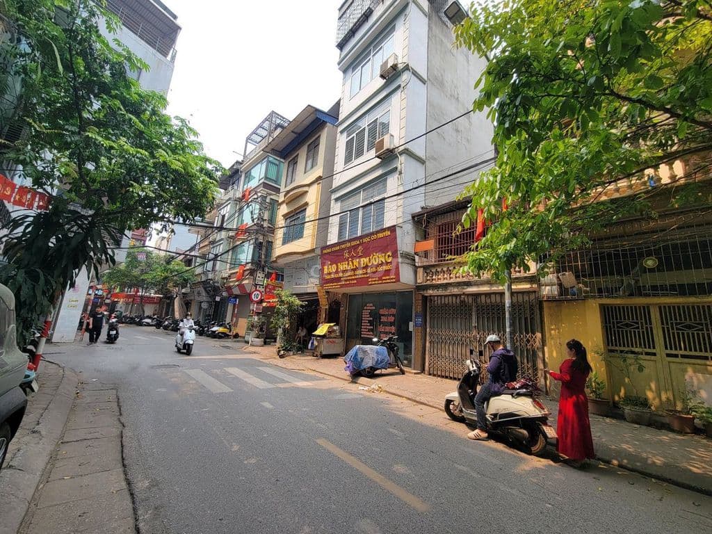 Tôi bán nhà Chu Huy Mân, ngay hồ Sài Đồng-Long Biên, 52m 5T, 20m otođỗ