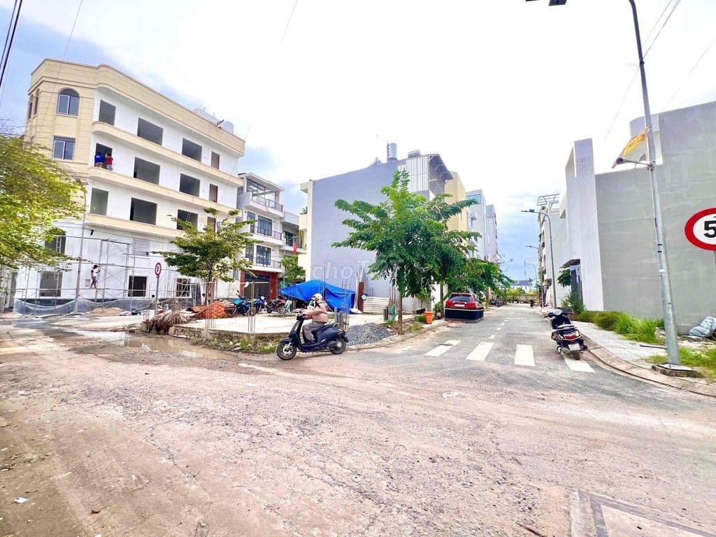 Đất 4 tỷ ngang 4.5x11 xây full ko chừa, xây cao tầng, An Phú Đông,Q12 - Ảnh 2