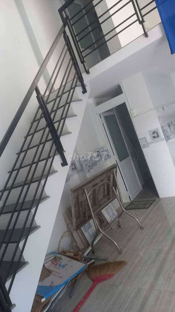 cần tiền bán gấp nhà Hóc Môn