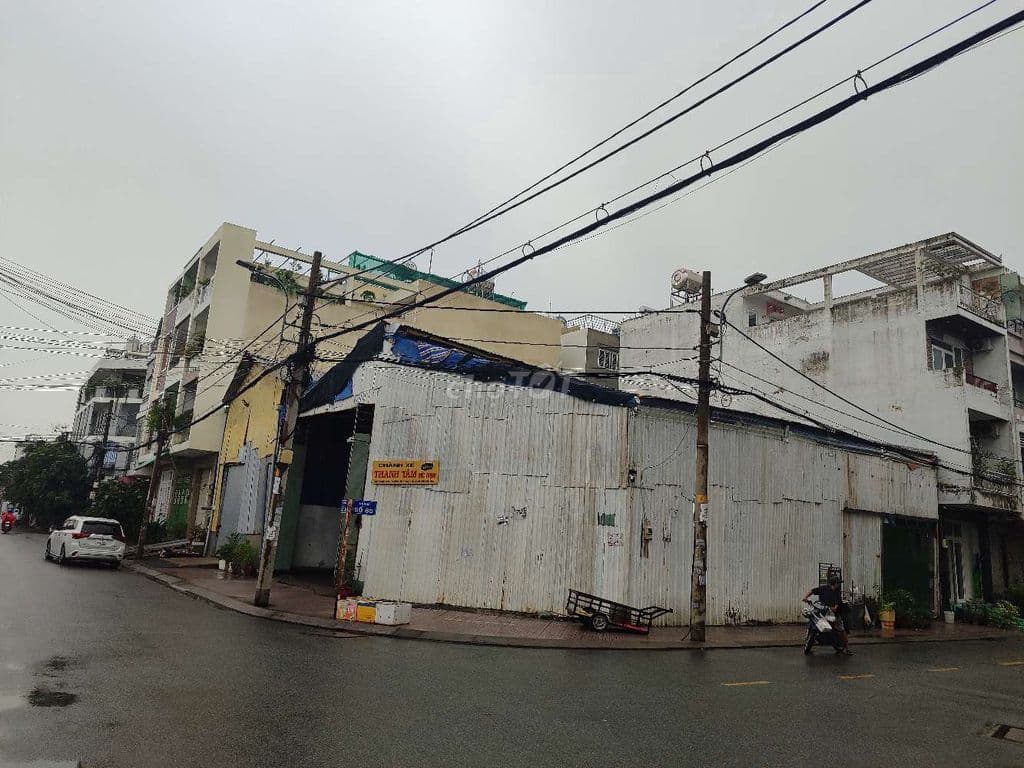 Góc 2 MT KDC Bình Phú 148m2 xây full không lộ giới - Ảnh 2