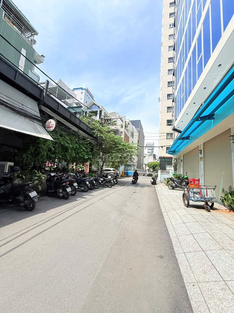 BÁN NHÀ - XÂY 5 TẦNG - KHU D - ĐƯỜNG NGUYỄN GIA TRÍ